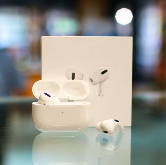 13 ways to spot fake Airpods pro